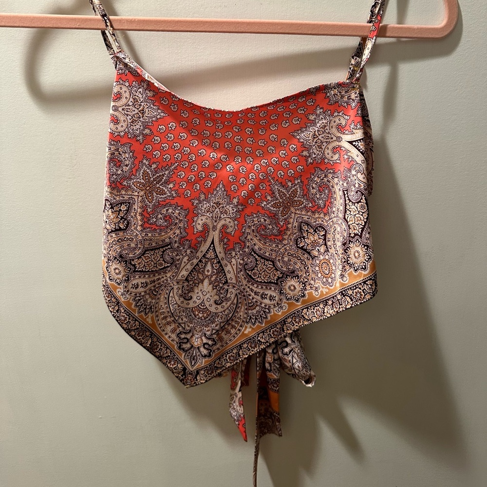 Scarf tie top